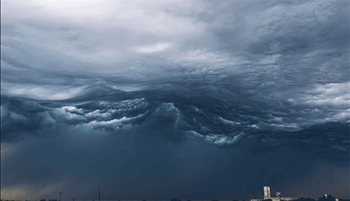 不気味なほど幻想的な雲の風景  タイムラプス 実際映像 2015