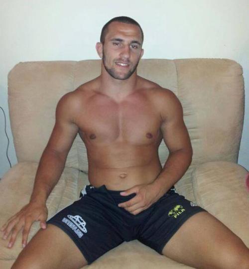 guystease:

Kaloqn Kolev - Hot Bulgarian wrestler
