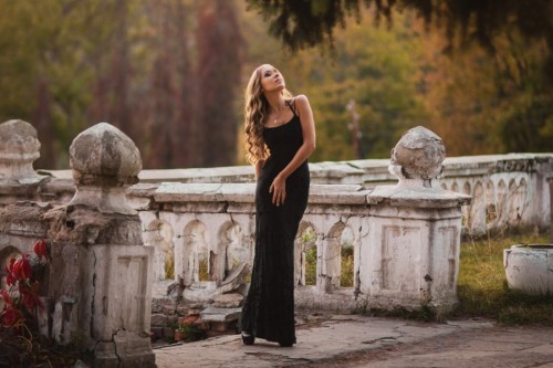 fotografiae:Black Beauty by IvanKozyk. http://ift.tt/1vZ8MwD - Daily Ladies