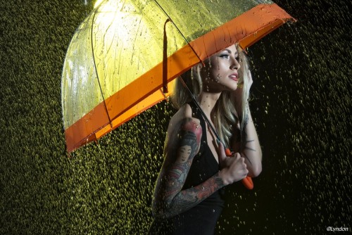 fotografiae:Rain by rockwater22. http://ift.tt/1mzChFt - Daily Ladies