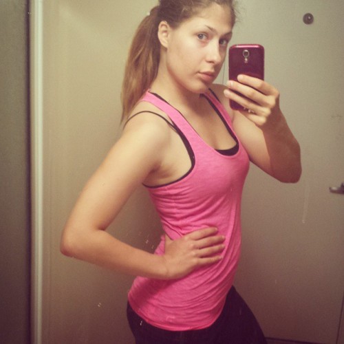 Post #Workout #selfie .. Because everyone is doing it right&#160;?! Happy #Saturday &lt;3 #fitness #JustDoIt