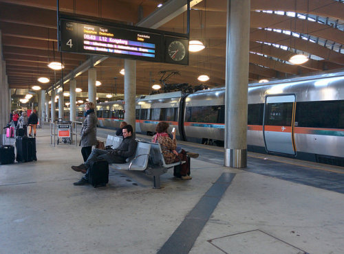 Oslo Lufthavn platform 4