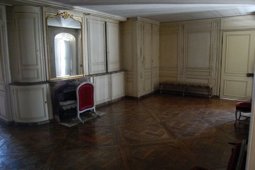 Antichamber of the apartment of madame Du Barry by Trizek @ Wikimedia Commons