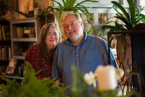 The florist owners at Bloompop partner Far Hills florist shop in Dayton Ohio