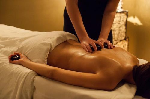 Babe has arousing massage