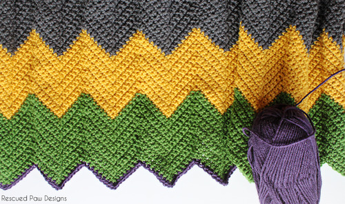 Colorful Chevron Crochet Blanket :: Easy Crochet