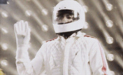 GIF su Michael Jackson. - Pagina 11 Tumblr_mv32h6JCg91rb3goso6_250