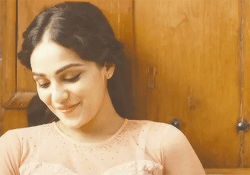 Nitya Menon Gifs - Page 4 - Old Discussions - Andhrafriends.com