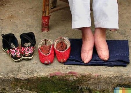 Chinese women foot binding