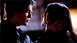 Damon ♥ Elena (TVD) Parce que..."God I wish you didn't have to forget this" - Page 8 Tumblr_n5aar2AAPC1ra4f15o2_250
