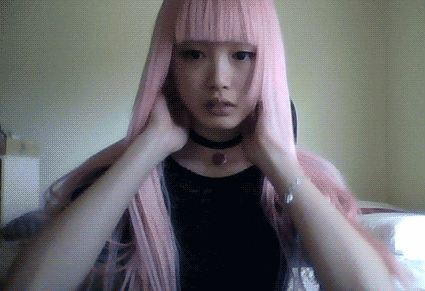 also received a choker and cut half hime-style fringe