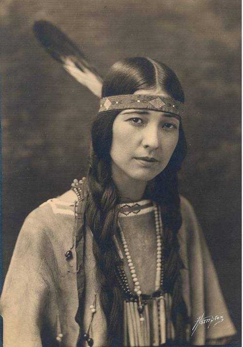 Native american women actress