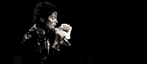 GIF su Michael Jackson. - Pagina 8 Tumblr_lt725lw2uB1qgwqrto1_500