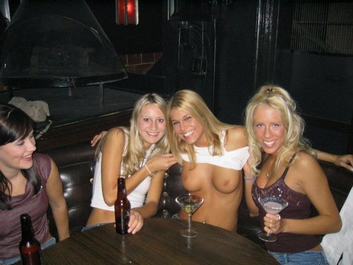 Naked bar drunk party girls